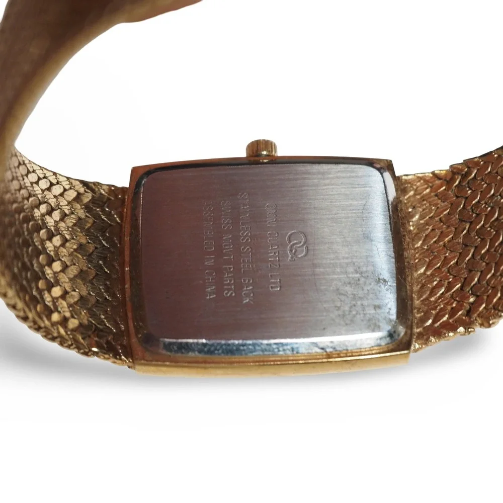 Sergio Valente Classic Quartz Watch Gold Tone Mesh Bracelet Swiss Parts Vintage